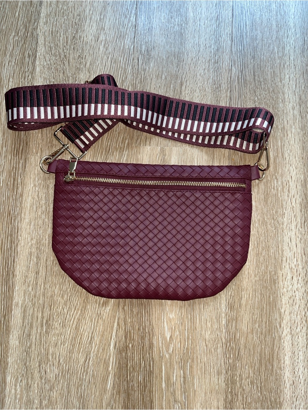 Woven Crossbody Bag - Burgundy